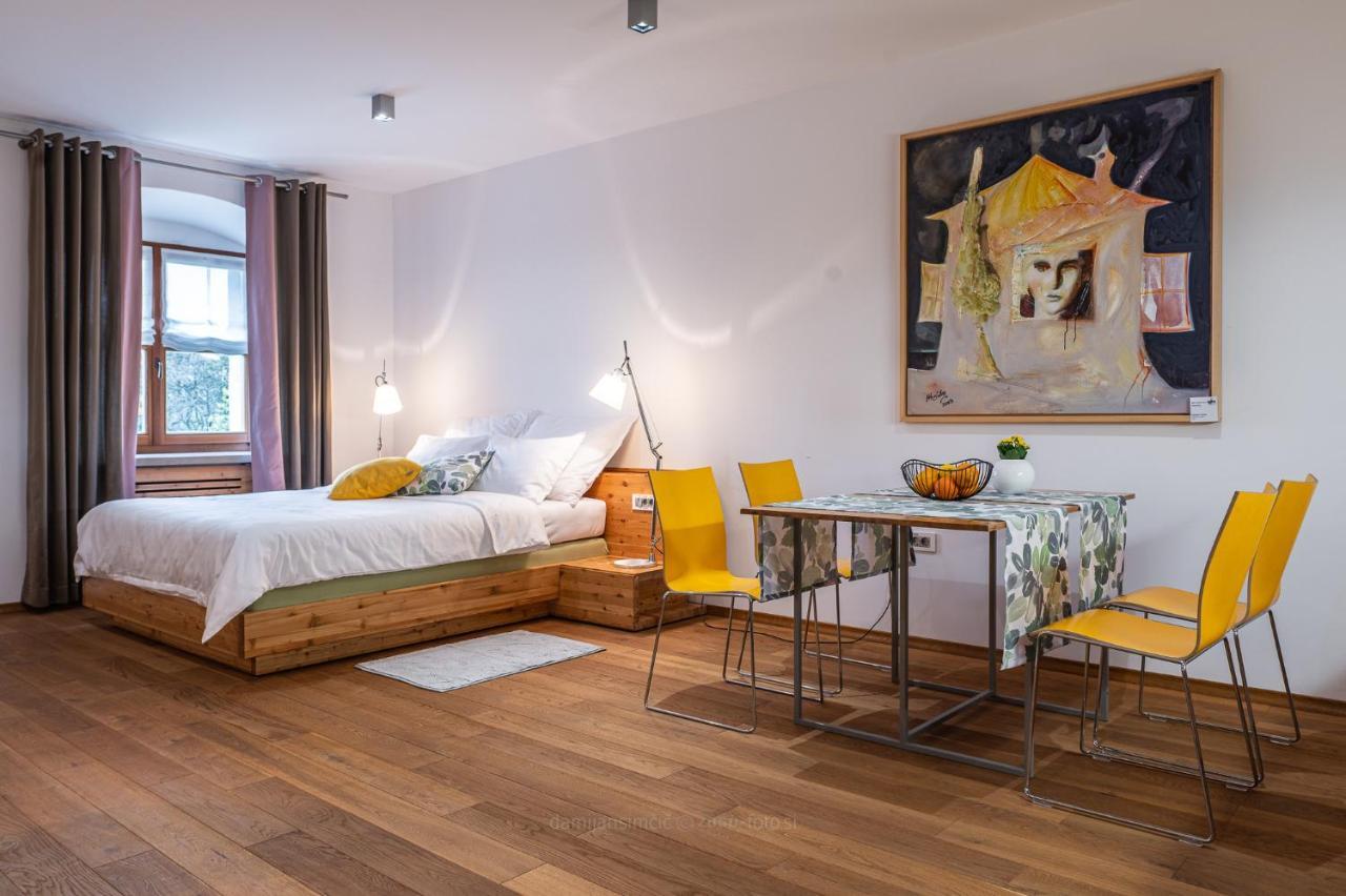 Vila Vipolze - Rooms & J. Suites 外观 照片
